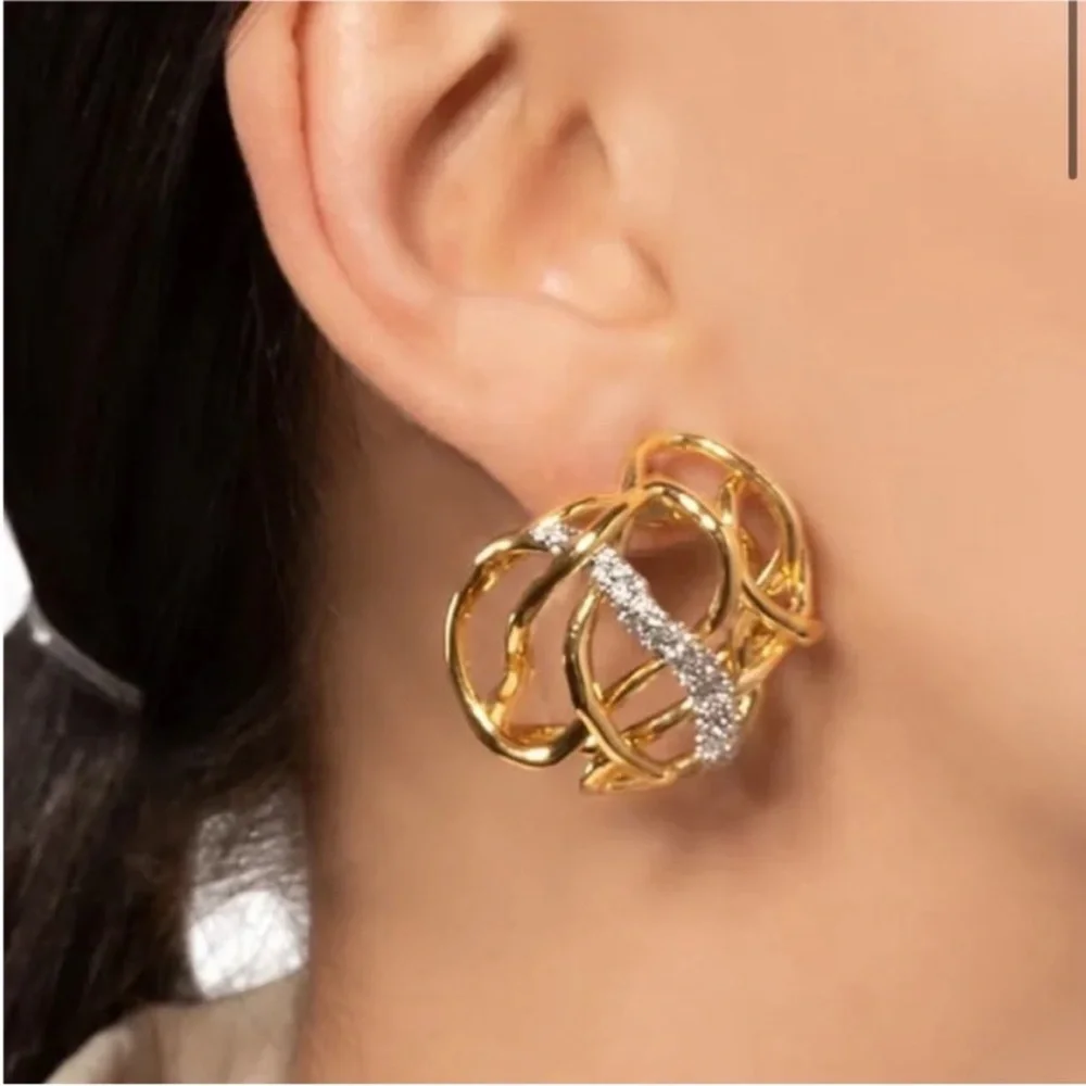Alexis Bittar • Solanales Twisted Button Earrings